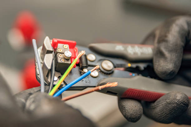 Best Electrical Contractors for Businesses  in Harbor Springs, MI